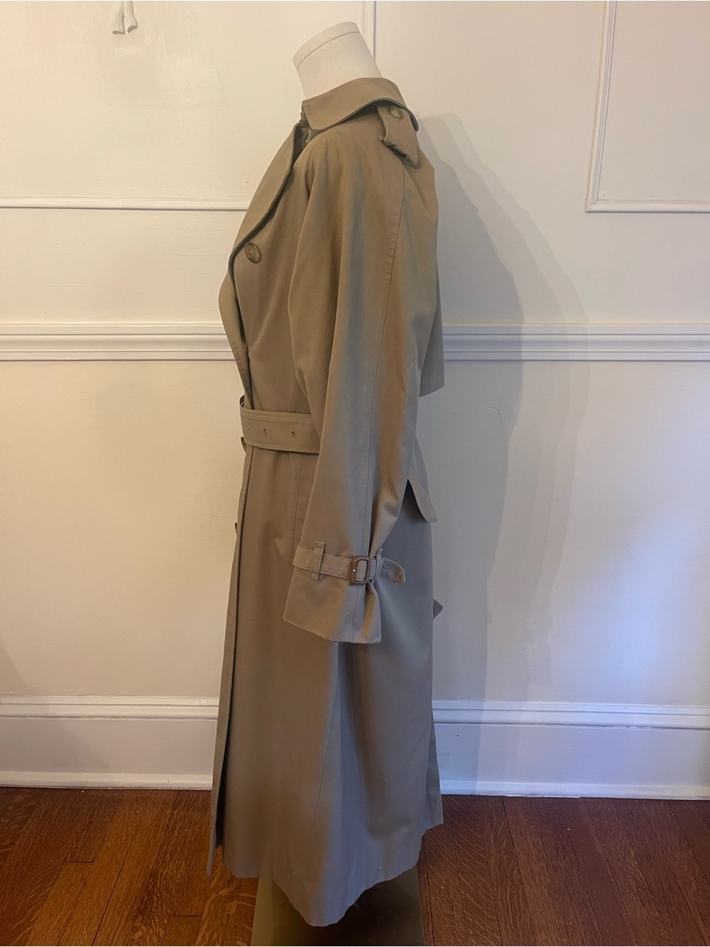 Burberry Khaki Double-Breasted Trench Coat with Waist Belt - Picture 2 of 16
